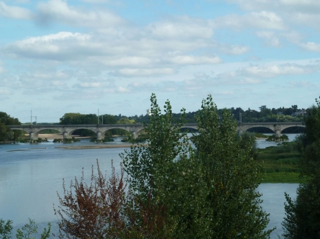 Pont de Montlouis-sur-Loire