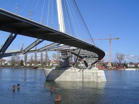 » Mimram-Brücke« zwischen Straßburg und Kehl