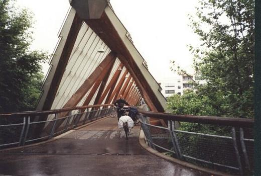 Fuß- und Radwegbrücke Remseck
