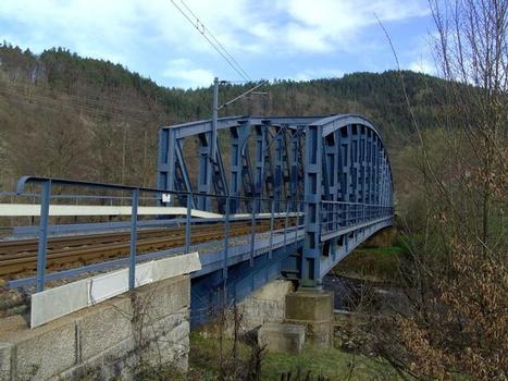 Eisenbahnbrücke über die Murg zwischen Weisenbach und Au