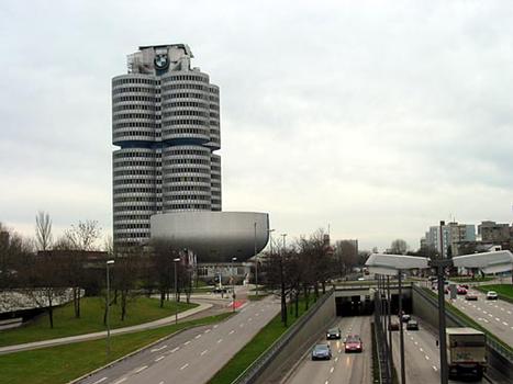 Tour BMW, Munich