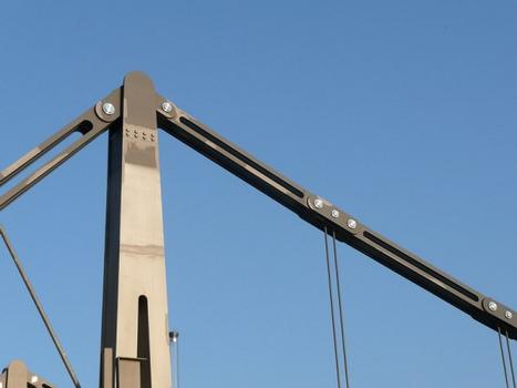 Kettenbrücke Detail Pylon