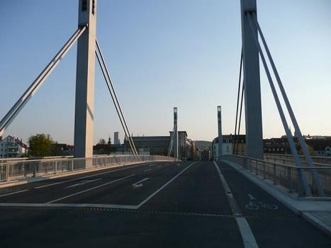 Löwenbrücke Ansicht Fahrbahn von Nord