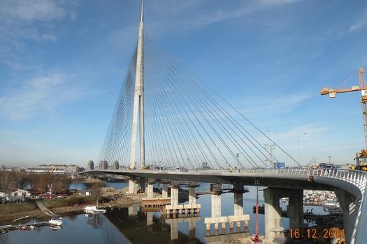Pont sur la Sava à Belgrade