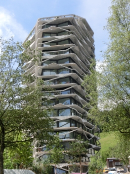 It is the first high-rise building in Switzerland to have a green façade: the Garden-Tower in Wabern near Bern.
: It is the first high-rise building in Switzerland to have a green façade: the Garden-Tower in Wabern near Bern.