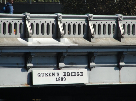 Queens Bridge