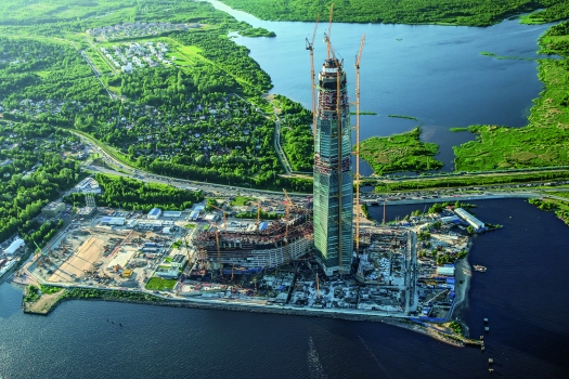 Gazprom's headquarters will reach a total height of 462 m. Multi-functional buildings, an amphitheater and spacious parks complement the skyscraper