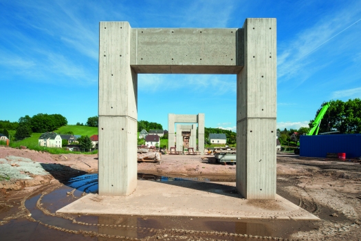 The result is impressive and a delight to see: visually through the perfect surface finish and economically through the use of NOEratio beam formwork.
