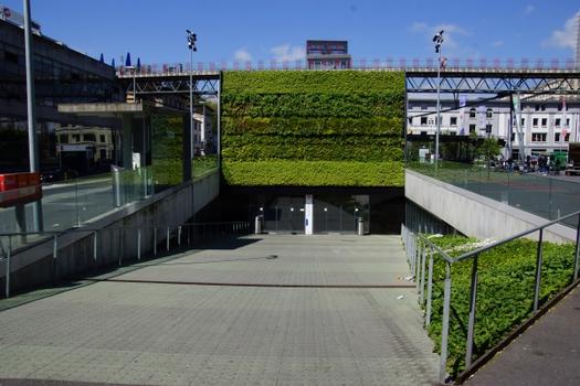 Metrobahnhof Lausanne-Flon (M2)