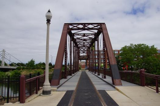 Cherry Avenue Bridge