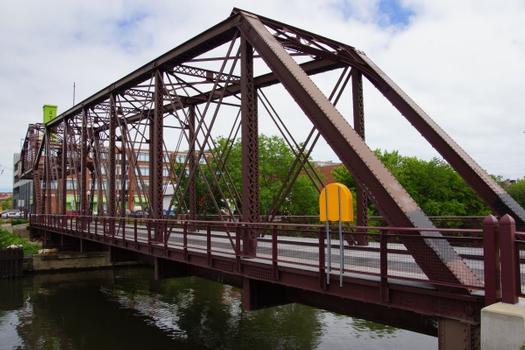 Cherry Avenue Bridge