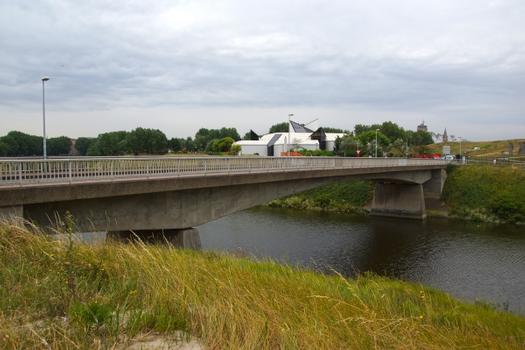 Lucien Lefol Bridge
