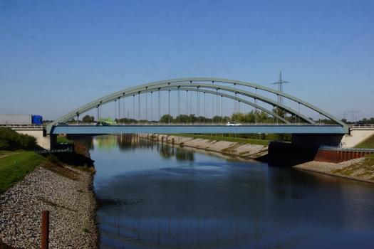 Elbebrücke über den Elbeabstiegskanal