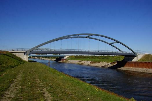 Straßenbrücke über den Elbabstiegskanal