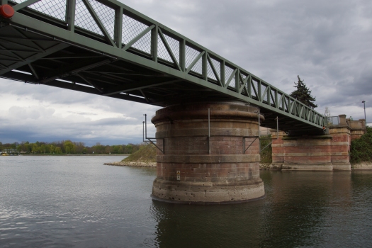 Drehbrücke am Winterhafen 