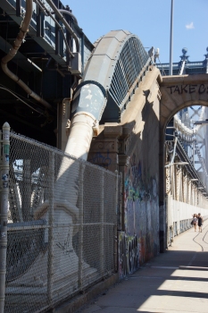 Manhattan Bridge