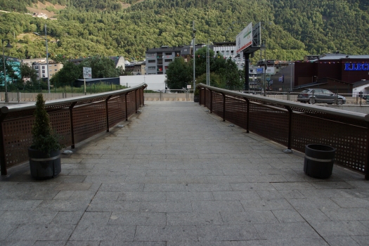 Geh- und Radwegbrücke über den La Valira