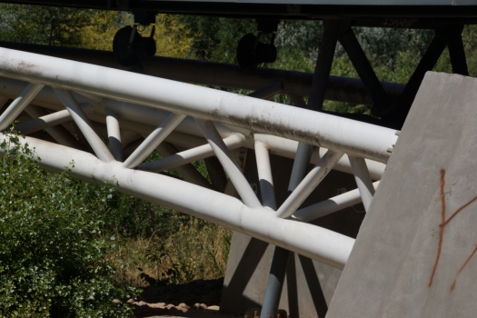 Geh- und Radwegbrücke über den Iregua 