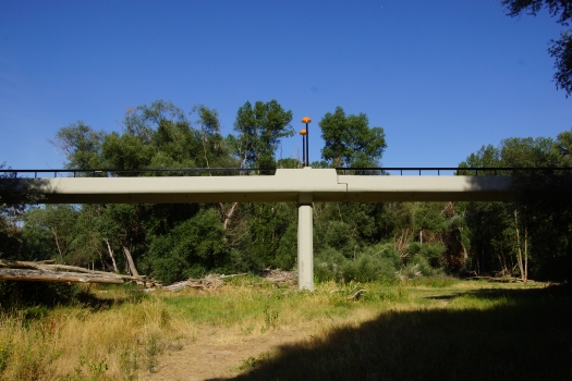 Geh- und Radwegbrücke über den Ebro 