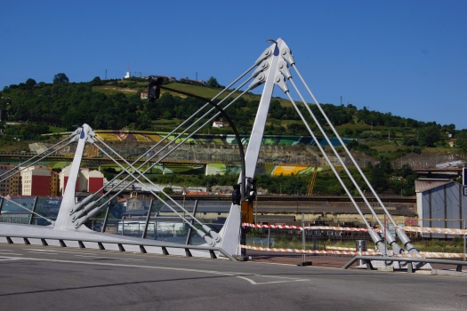 Frank-Gehry-Brücke