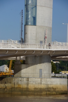 Jacques Chaban-Delmas Bridge 