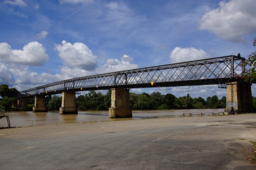 Garonnebrücke Cadillac
