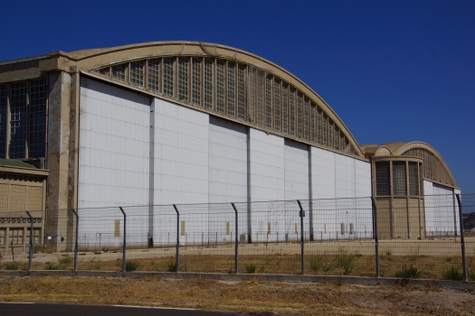 Hangar de l'aéroport de Marignane
