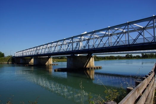 Jonage-Kanal-Brücke Décines