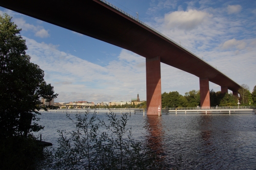 Nouveau pont d'Årsta