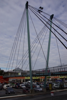 Orminge Centrum Footbridge