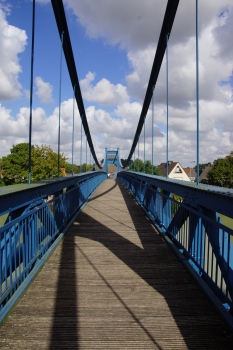 Schulweg Footbridge 