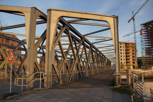 Magdeburger Brücke (Rail)