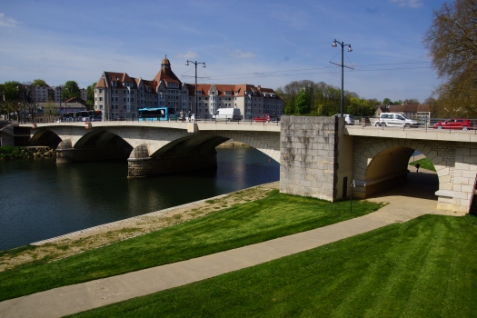 Pont de Canot 