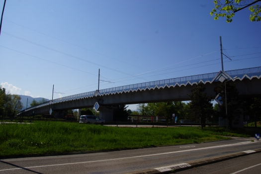 Straßenbahnbrücke über die Isère