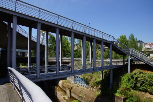 Geh- und Radwegbrücke über den Rio Barbaña