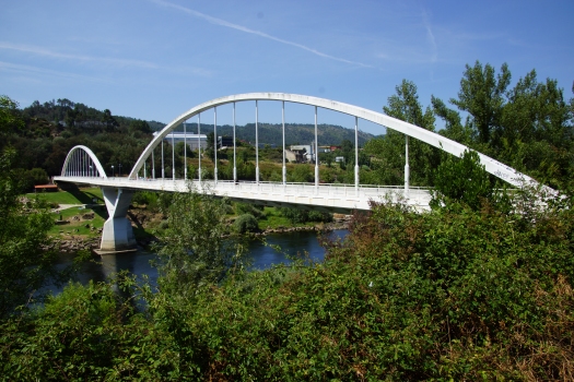 Geh- und Radwegbrücke Outariz