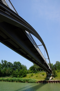Geh- und Radwegbrücke Misburg