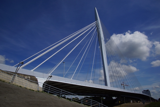 Prinz-Claus-Brücke