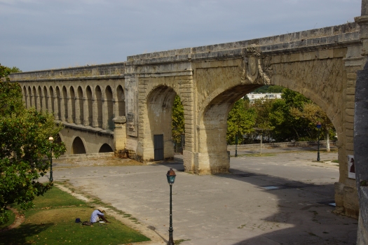 Aqueduc de Saint-Clément