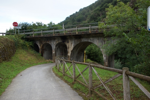 Old Endarlatsa Bridge