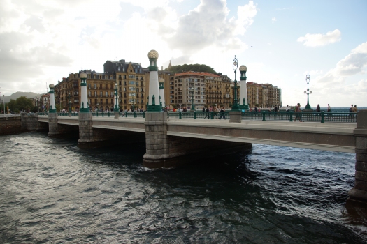 Zurriola-Brücke 