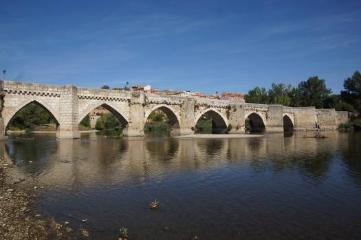 Vieux pont de Simancas 
