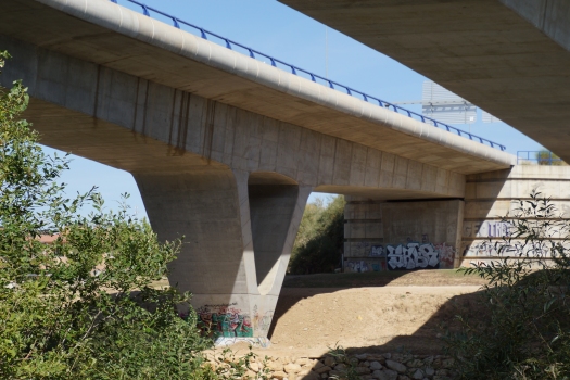 Südliche Brücke des Autobahnrings von Valladolid