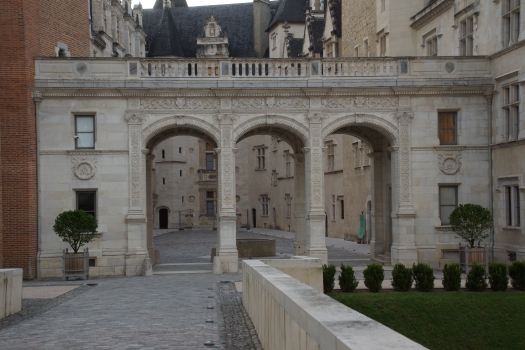 Schloss Henri IV
