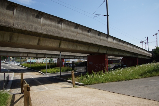 RER A and Transilien L:Railroad Overpasses along the Rue Anatole France west of the station Nanterre-Université