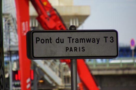 Pont-tramway sur le Canal de l'Ourcq 