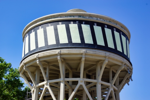Matadero-Wasserturm