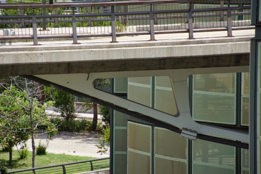 Sanchinarro Shopping Center Suspension Bridge