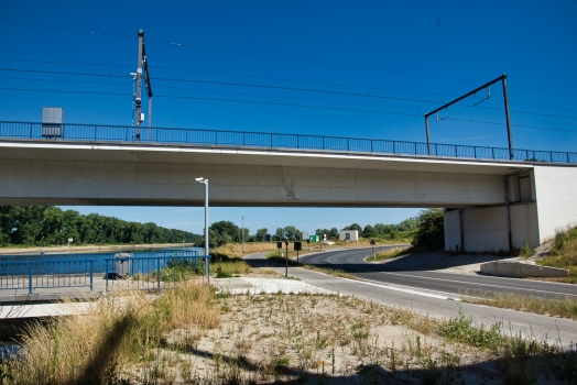 Eisenbahnbrücke über den Boudewijnkanaal
