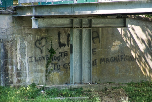 Geh- und Radwegbrücke Verdun